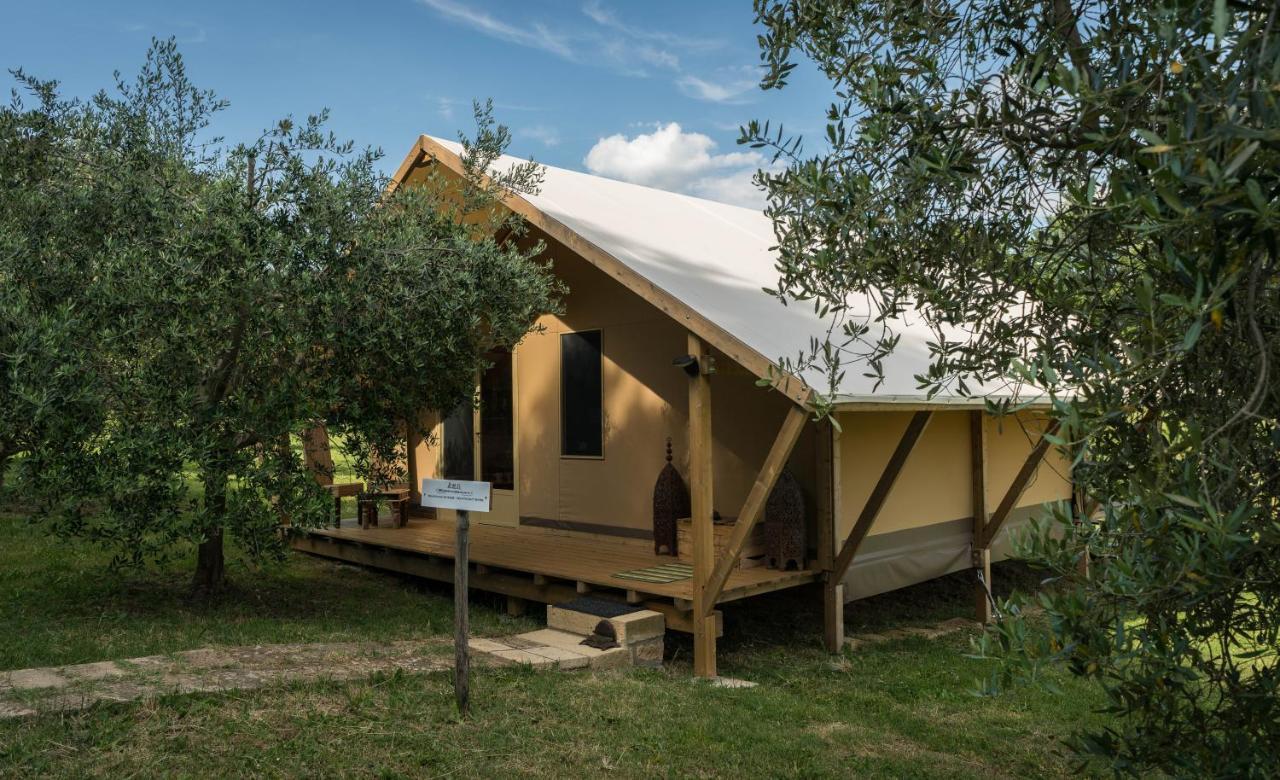 Glamping In Toscana, Luxury Tents In Agriturismo Biologico Сорано Экстерьер фото